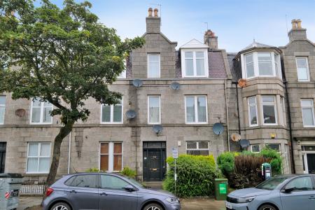 1 bedroom Flat for sale in 294 Union Grove, The West End, Aberdeen, AB10