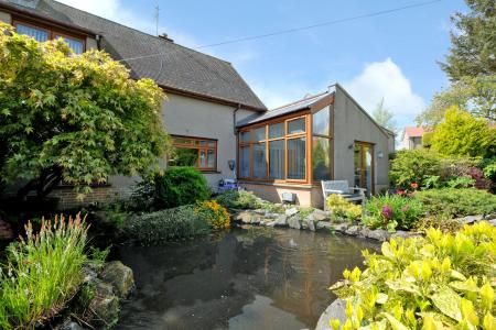 3 bedroom End of terrace house for sale in 36 Kirk Terrace, Cults, Aberdeen, AB15