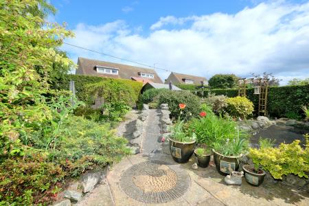 3 bedroom End of terrace house for sale in 36 Kirk Terrace, Cults, Aberdeen, AB15