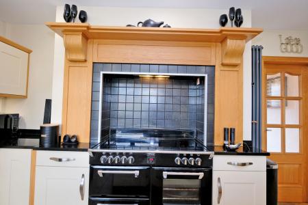 3 bedroom End of terrace house for sale in 36 Kirk Terrace, Cults, Aberdeen, AB15