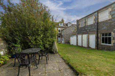 4 bedroom Flat for sale in 364 North Deeside Road, Cults, Aberdeen, AB15