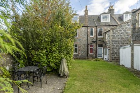 4 bedroom Flat for sale in 364 North Deeside Road, Cults, Aberdeen, AB15