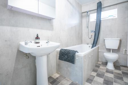 3 bedroom Flat for sale in 415 Clifton Road, Hilton, Aberdeen, AB24