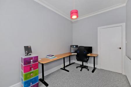 2 bedroom Flat for sale in 54 Balmoral Place, The City Centre, Aberdeen, AB10