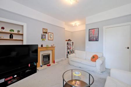 2 bedroom Flat for sale in 54 Balmoral Place, The City Centre, Aberdeen, AB10