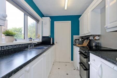 2 bedroom Flat for sale in 54 Balmoral Place, The City Centre, Aberdeen, AB10