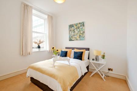 2 bedroom Flat for sale in 74H Queens Road, Aberdeen, AB15