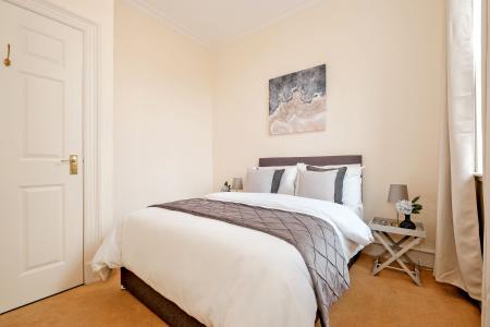2 bedroom Flat for sale in 74H Queens Road, Aberdeen, AB15