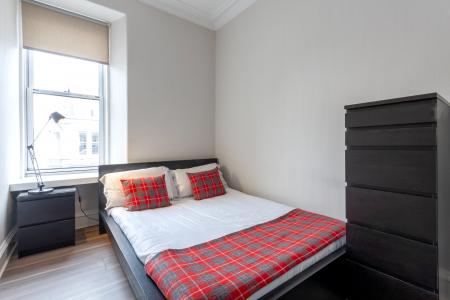 2 bedroom Flat for sale in 83 Rosemount Viaduct, Rosemount, Aberdeen, AB25