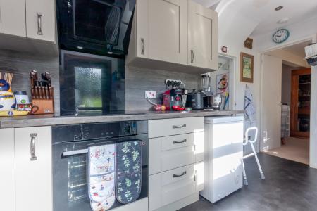 2 bedroom End of terrace house for sale in Kendal Green, Kemnay, AB51