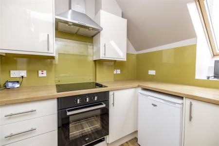 2 bedroom Flat to let in Westburn Road, Rosemount, Aberdeen, AB25