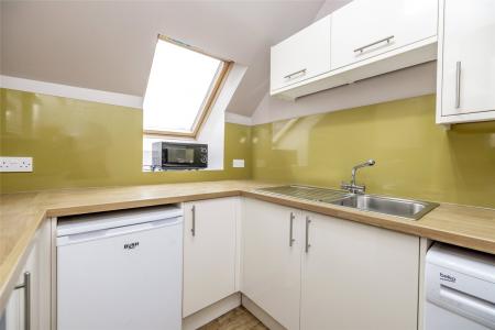 2 bedroom Flat to let in Westburn Road, Rosemount, Aberdeen, AB25