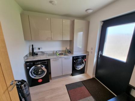 5 bedroom Semi-detached house to let in Gairnhill, Countesswells, Aberdeen, AB15