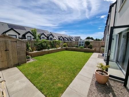 5 bedroom Semi-detached house to let in Gairnhill, Countesswells, Aberdeen, AB15