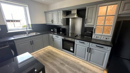 2 bedroom Flat to let in Cuparstone Place, Great Western Road, The City Centre, Aberdeen, AB10