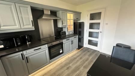 2 bedroom Flat to let in Cuparstone Place, Great Western Road, The City Centre, Aberdeen, AB10