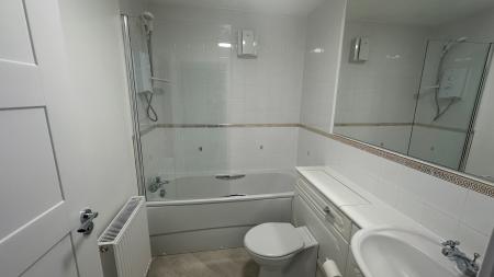 2 bedroom Flat to let in Cuparstone Place, Great Western Road, The City Centre, Aberdeen, AB10