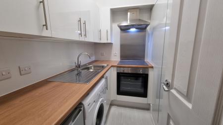 1 bedroom Flat to let in Menzies Road, Torry, Aberdeen, AB11