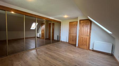 5 bedroom Detached house to let in Mains of Orrock, Balmedie, AB23