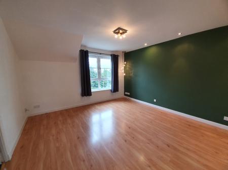 2 bedroom Flat to let in Denwood, Woodend, Aberdeen, AB15