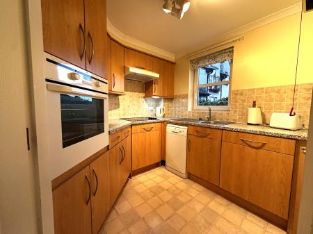 1 bedroom Flat to let in Kirk Brae, Cults, Aberdeen, AB15