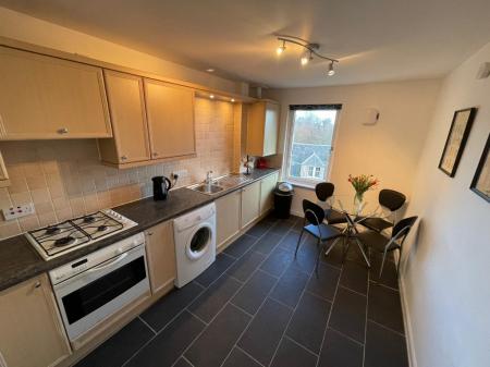 1 bedroom Flat to let in Strawberry Bank Parade, The City Centre, Aberdeen, AB11