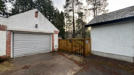 3 bedroom Semi-detached house to let in Inchmarlo Road, Banchory, AB31