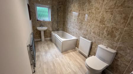 3 bedroom Semi-detached house to let in Inchmarlo Road, Banchory, AB31