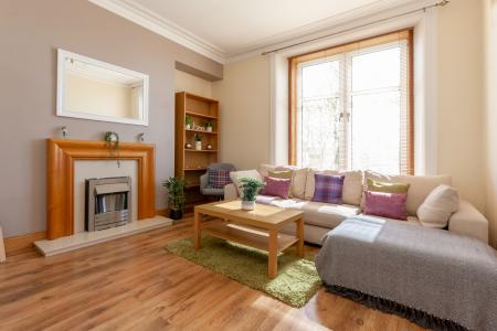 2 bedroom Flat to let in North Deeside Road, Peterculter, Aberdeen, AB14