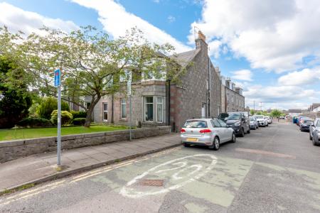 2 bedroom Flat for sale in 31 Lilybank Place, Kittybrewster, Aberdeen, AB24