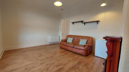 1 bedroom Flat to let in Menzies Road, Torry, Aberdeen, AB11