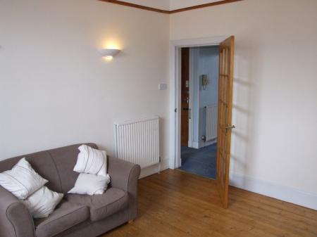1 bedroom Flat to let in Wallfield Place, Rosemount, Aberdeen, AB25