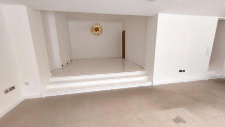 6 bedroom Detached house to let in King's Gate, The West End, Aberdeen, AB15