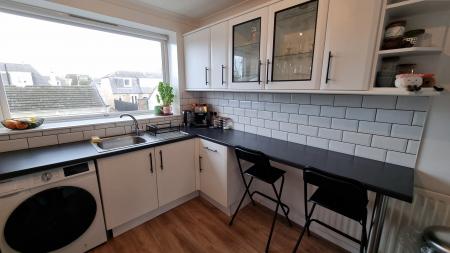 2 bedroom Flat to let in Gairn Road, Holburn, Aberdeen, AB10