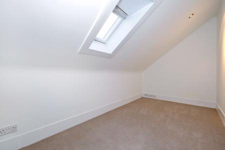 4 bedroom Flat for sale in Richmondhill Place, Aberdeen, AB15