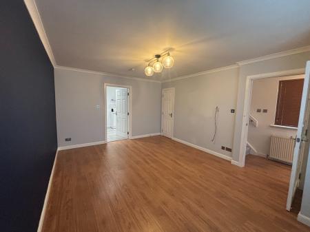 3 bedroom Semi-detached house to let in Castleview Avenue, Kintore, AB51