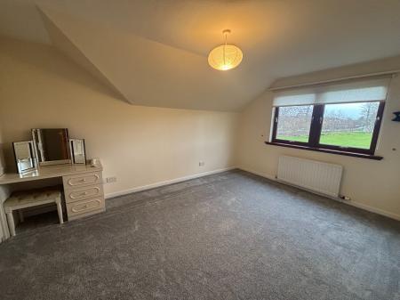 3 bedroom Detached house to let in Park Crescent, Oldmeldrum, AB51