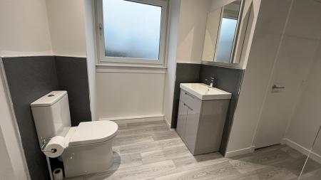 4 bedroom Flat to let in High Street, Inverurie, AB51