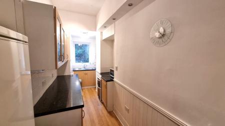 1 bedroom Flat to let in Albury Road, Ferryhill, Aberdeen, AB11
