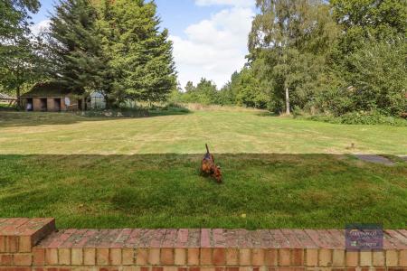 5 bedroom Bungalow for sale in Nickley Wood Road, , Shadoxhurst, TN26 1LZ