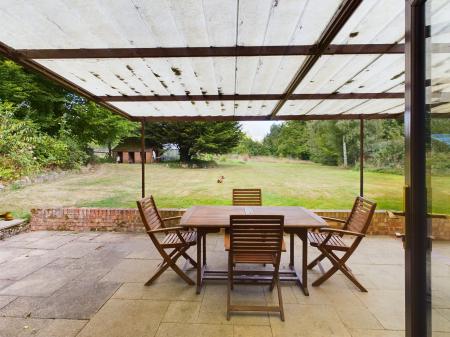 5 bedroom Bungalow for sale in Nickley Wood Road, , Shadoxhurst, TN26 1LZ