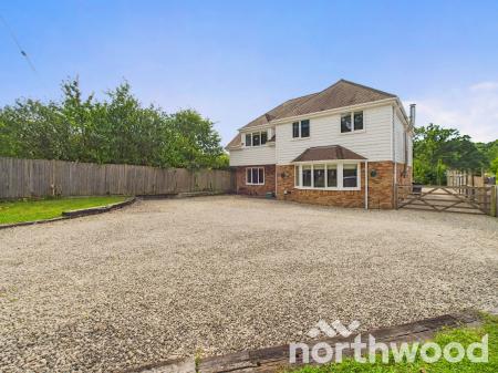 Bromley Green Road, Ashford, Ruckinge, TN26 2EG