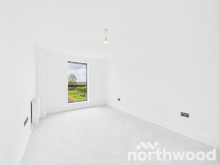 5 bedroom Detached house for sale in Meadow Farm, Great Chart, Ashford, TN23 3UW