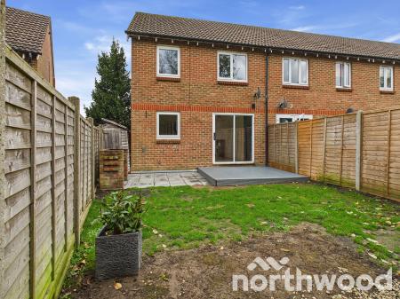 3 bedroom Town house for sale in Bradbridge Green, Singleton, Ashford, TN23