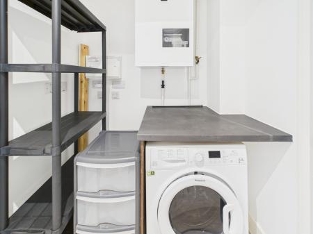 2 bedroom Apartment for sale in George Street, Victoria Point, Ashford, TN23