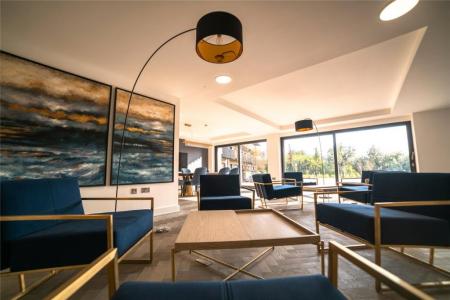 2 bedroom Apartment for sale in George Street, Victoria Point, Ashford, TN23