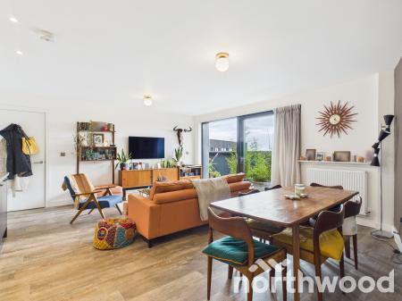 2 bedroom Penthouse for sale in George Street, Ashford, Ashford, TN23