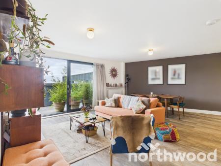 2 bedroom Penthouse for sale in George Street, Ashford, Ashford, TN23