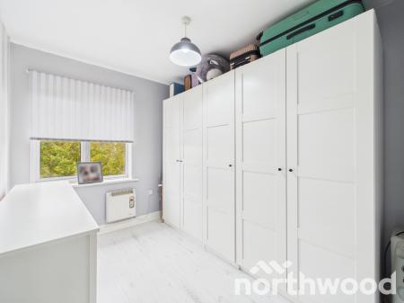 2 bedroom Apartment for sale in Griffin Close, Singleton, Ashford, TN23