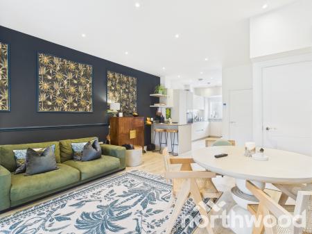 3 bedroom Detached house for sale in Highwood Drive, Chilmington Lakes, Ashford, TN23